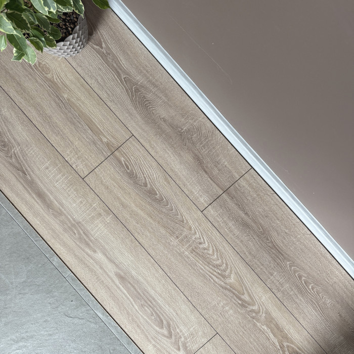 Ламинат EGGER Comfort Classic 33кл 8мм 4-v EC1055 Дуб Бардолино изображение 7