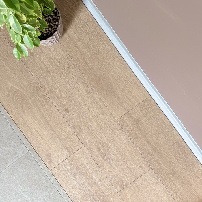 Ламинат EGGER Comfort Classic 32кл 8мм 4-v EC2828 Дуб Ильмень изображение 6